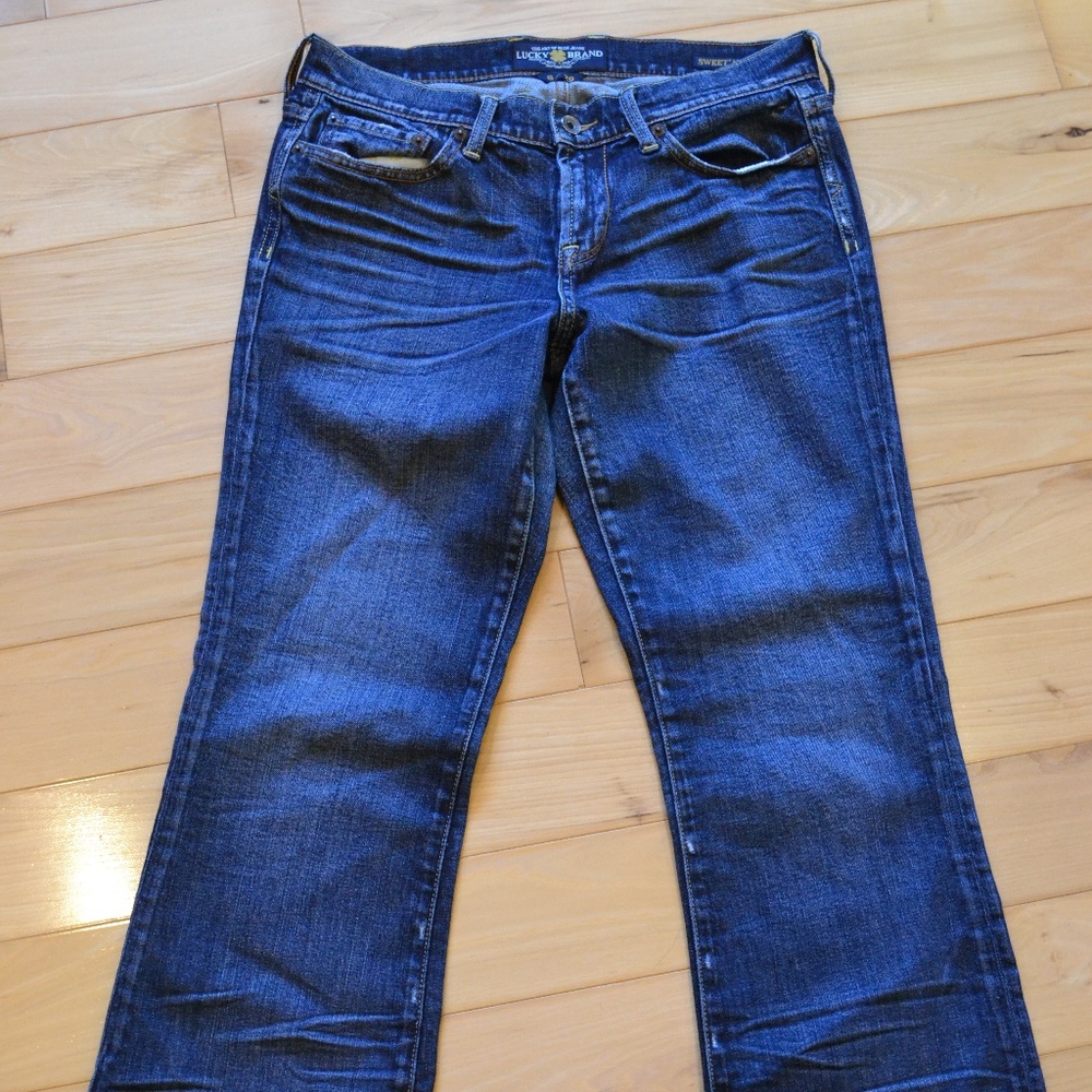 sweet n low jeans  Lucky brand sz 8 29 boot cut